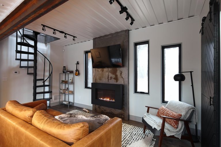 Hocking Hills shipping container cabin is Ohio’s coolest getaway - 614NOW