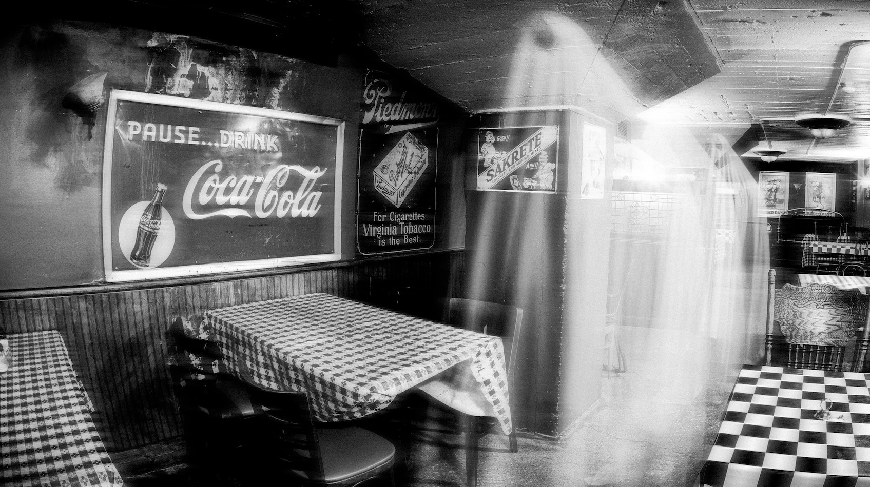 Dine with ghostly guests at these 3 haunted restaurants in Columbus ...