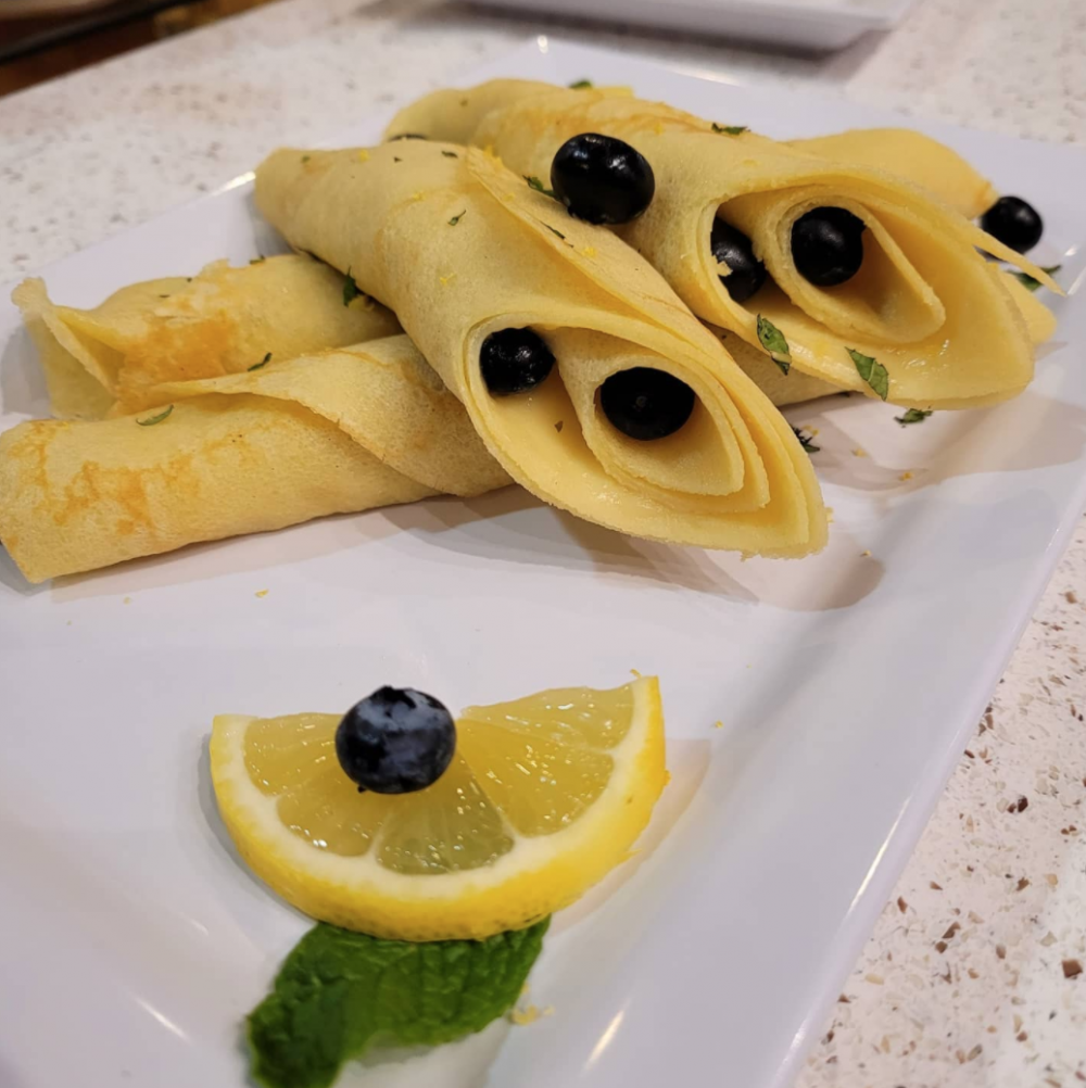 Downtown cafe featuring crepes celebrates grand opening – 614NOW