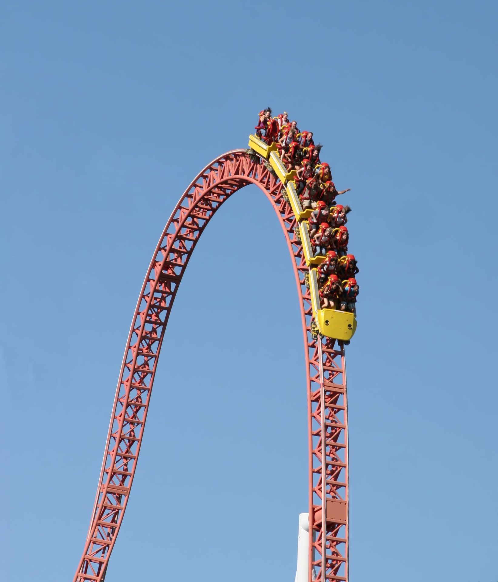 Cedar Point riders forced to walk 200 feet down from stalled